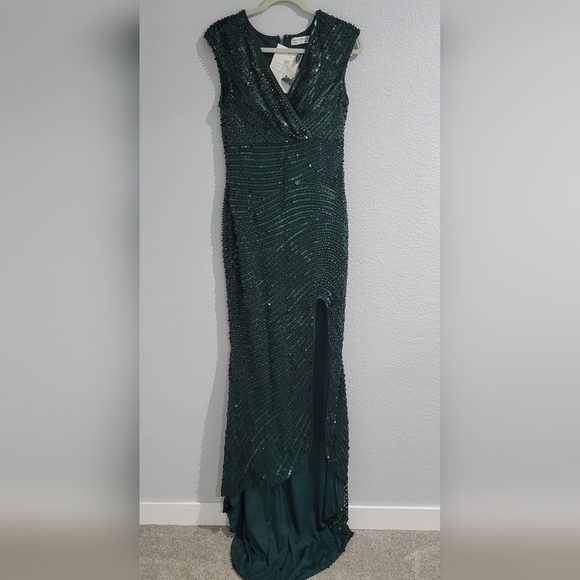 Mac Duggal - Cap Sleeve Sequined Evening Gown - Forest Green Size 8 #5441 NWT - Picture 4 of 17